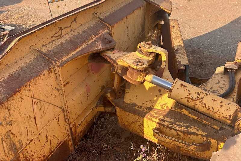 OmecoHub - Immagine KOMATSU D41P-6